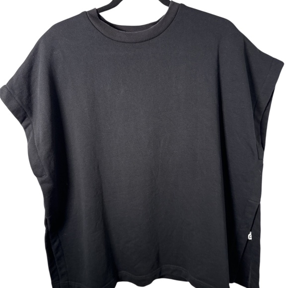 Roucha Sleeveless Sweatshirt – Black (Size AA) | Minimalist & Modern - Picture 1 of 6